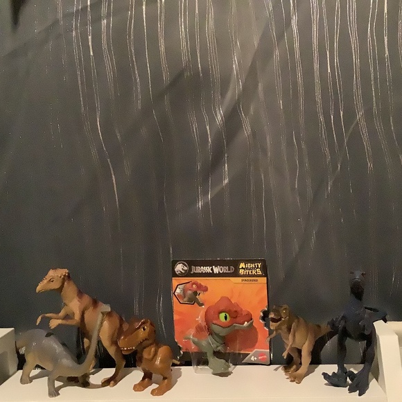 Dinosaur lot - Picture 1 of 4